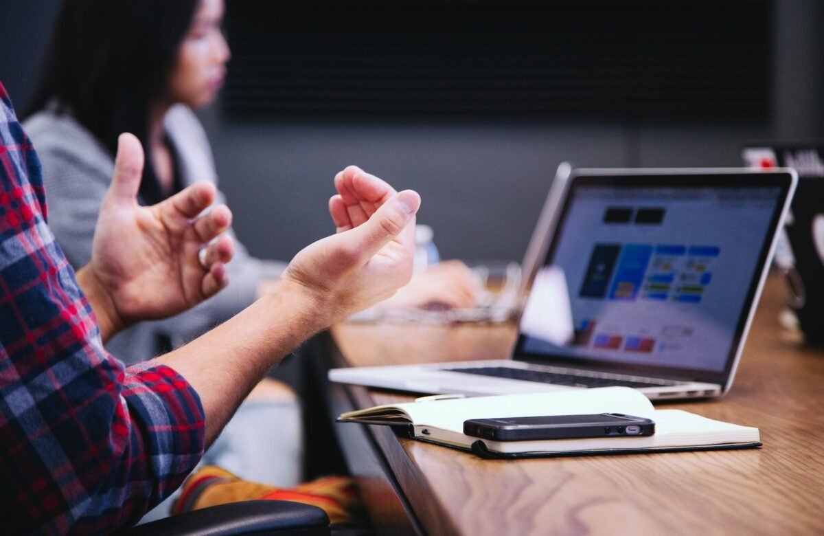 Como encontrar fornecedores para o seu mercado on-line?